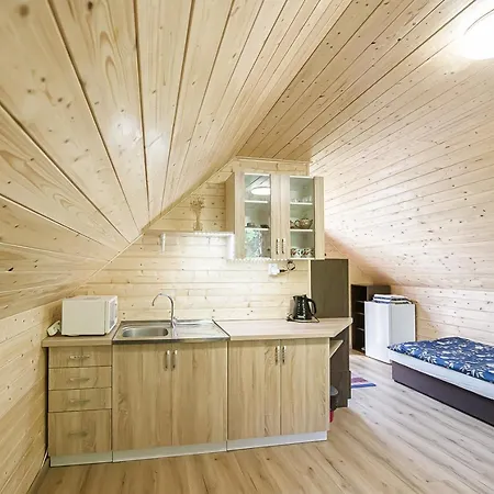 Drevenica Rybarie S Kupacou Kadou Klokocov (Cadca)