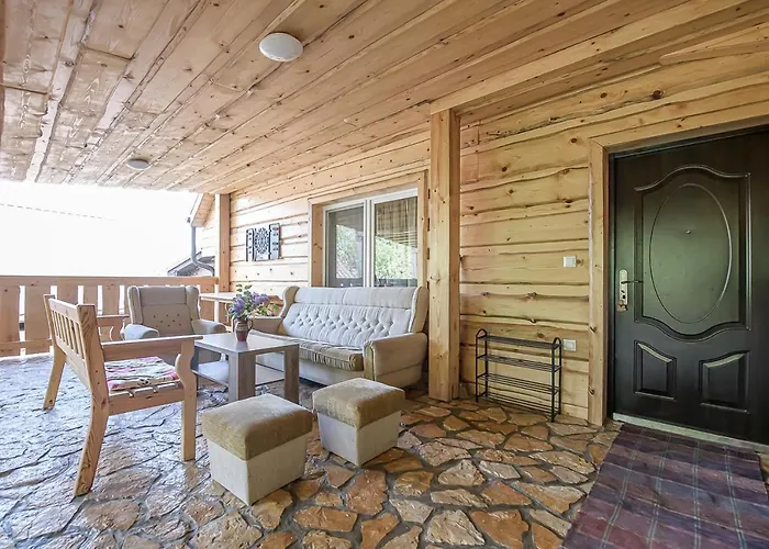 Drevenica Rybarie S Kupacou Kadou