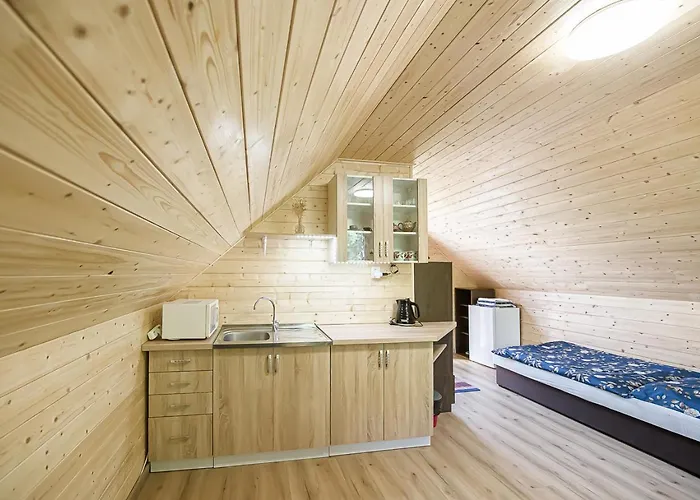 Drevenica Rybarie S Kupacou Kadou Klokocov (Cadca)