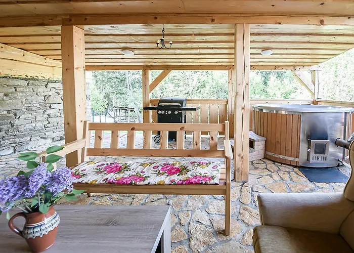 Drevenica Rybarie S Kupacou Kadou Klokocov (Cadca)